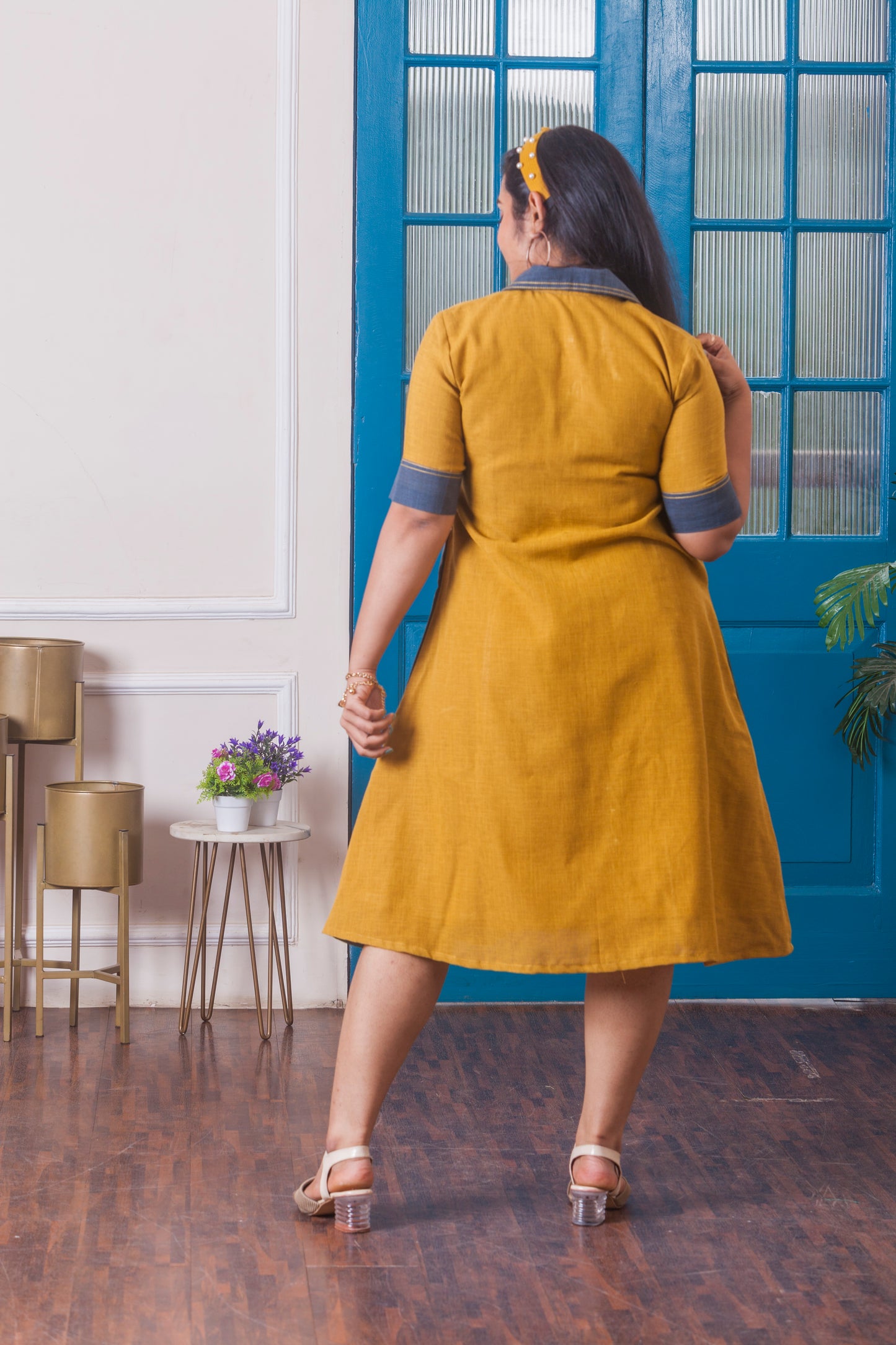 Chic Colorblock Linen Button-Down Dress